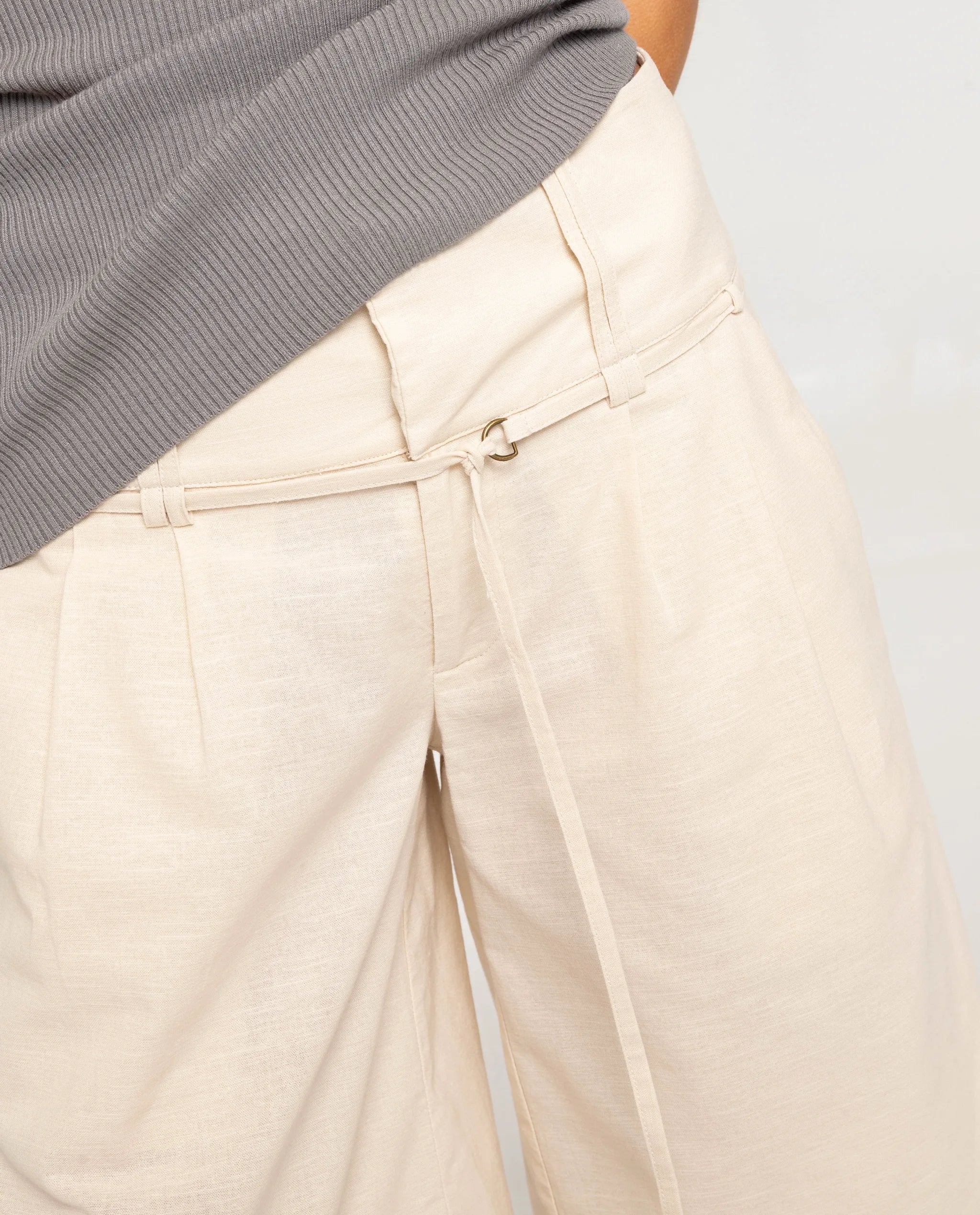 BERMUDA US IN MIND · BEIGE