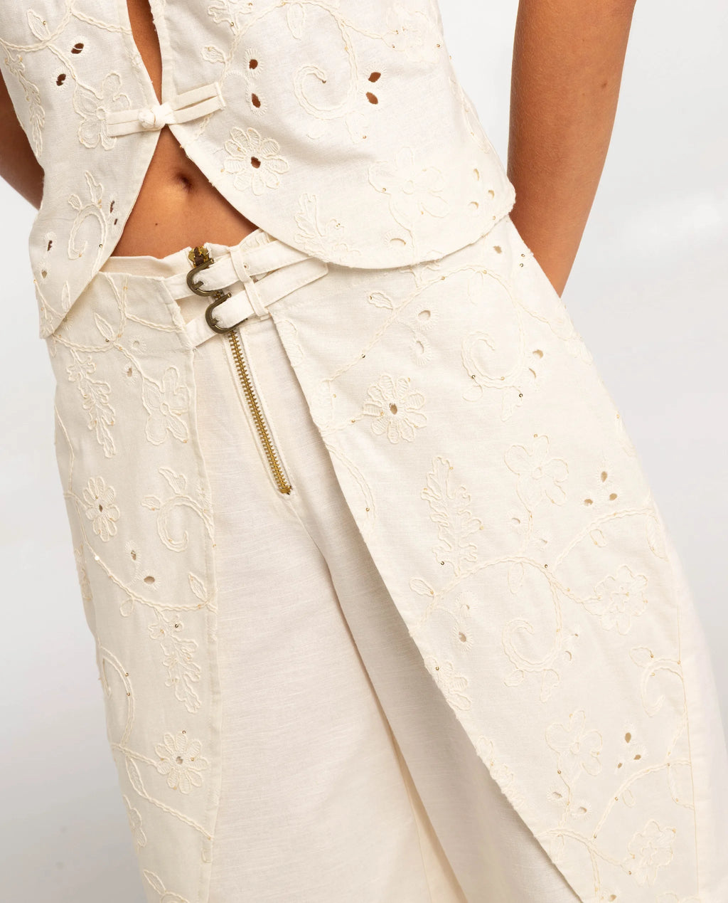 PANTALÓN LAST SUNLIGHT · BEIGE