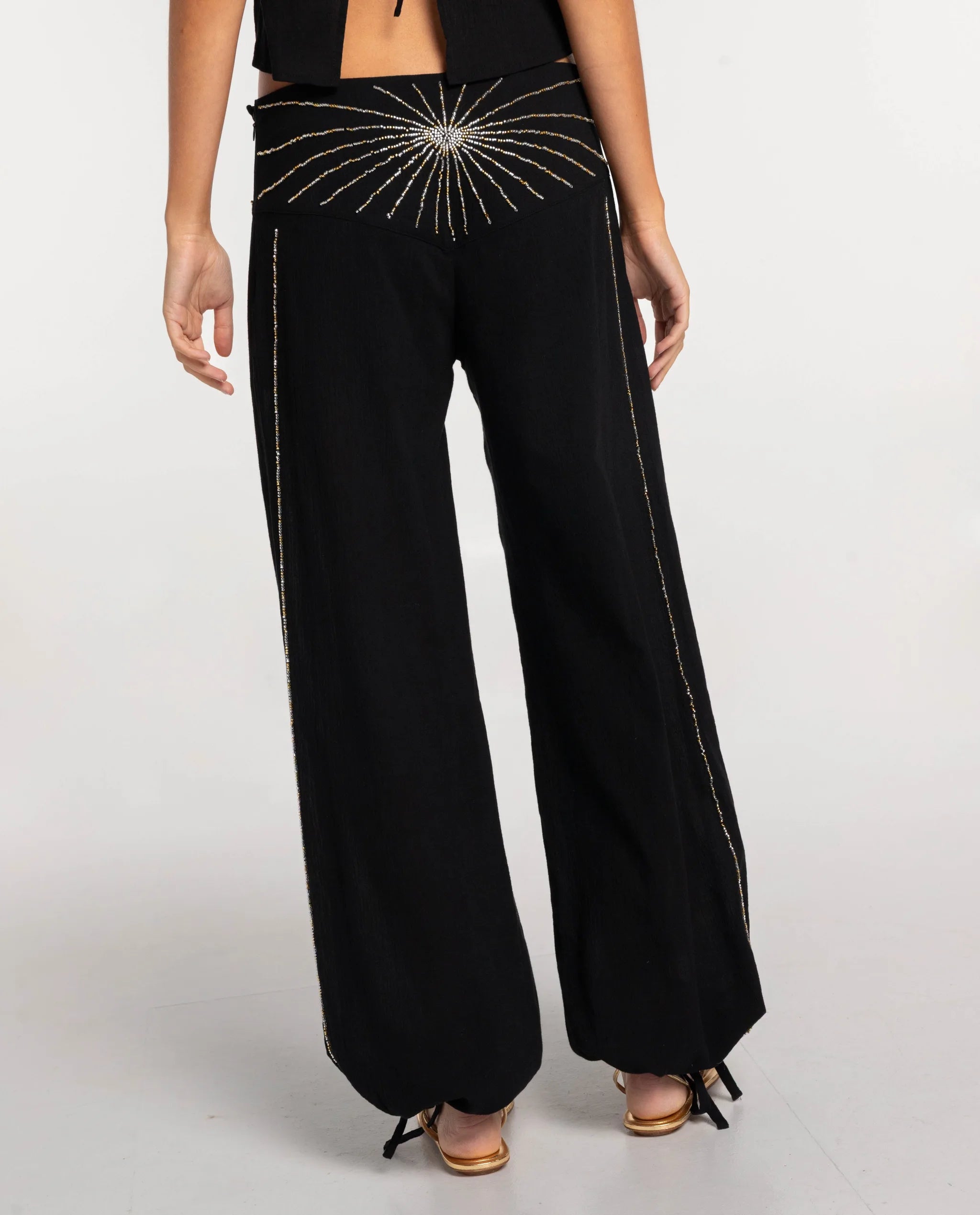 PANTALÓN JUST LEFT · NEGRO