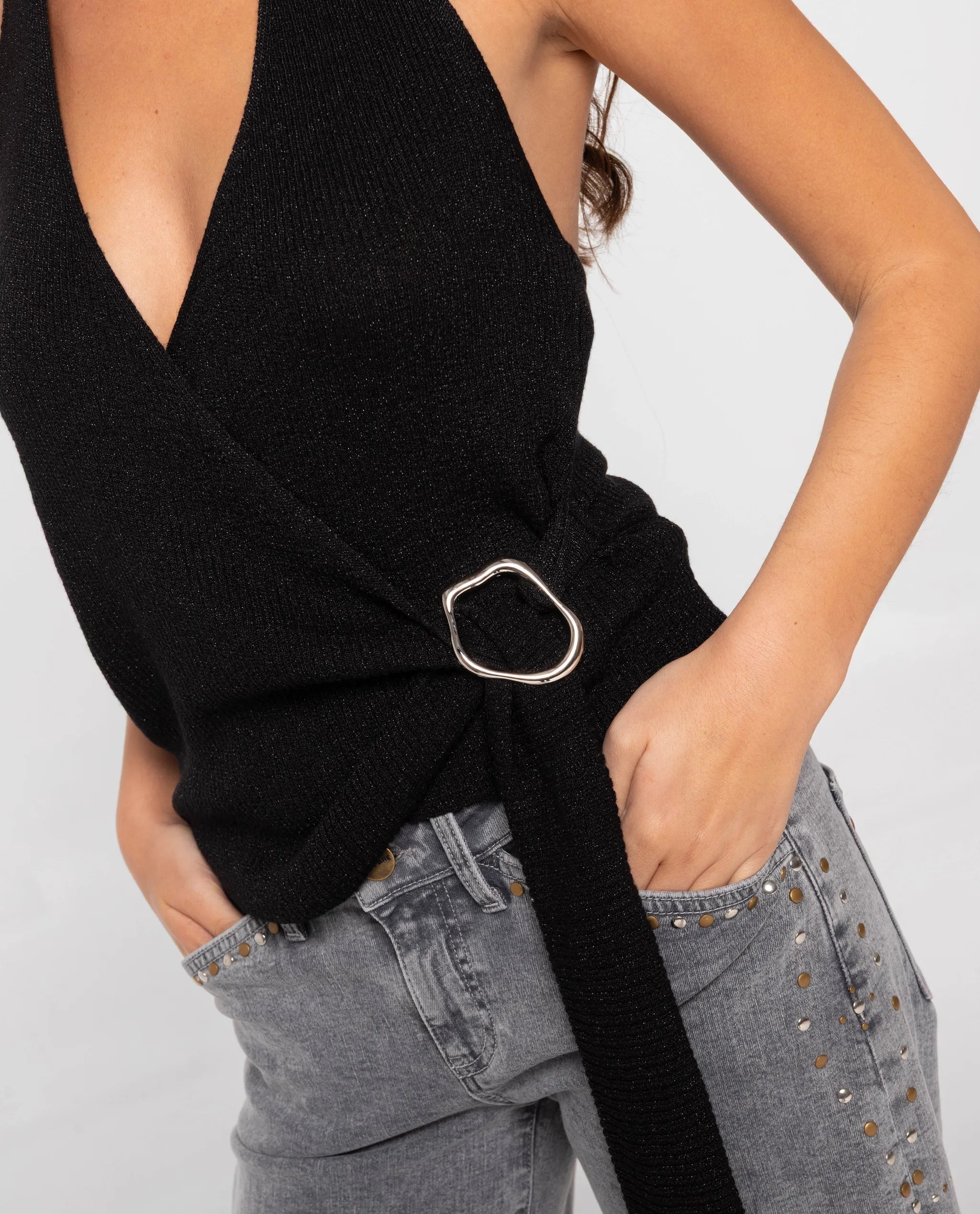 TOP STAY A BIT · NEGRO